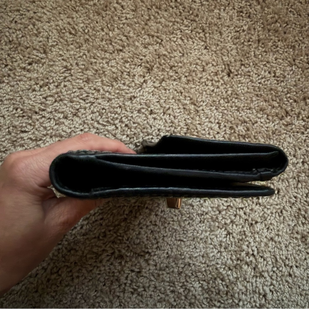 Coach Black Leather Turnlock Continental Wallet – Classic Stitching - Picture 12 of 16